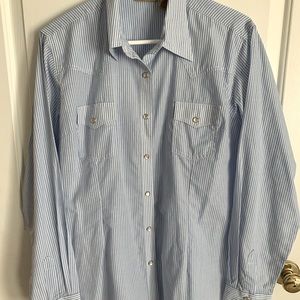 Wrangler blue and white striped button up